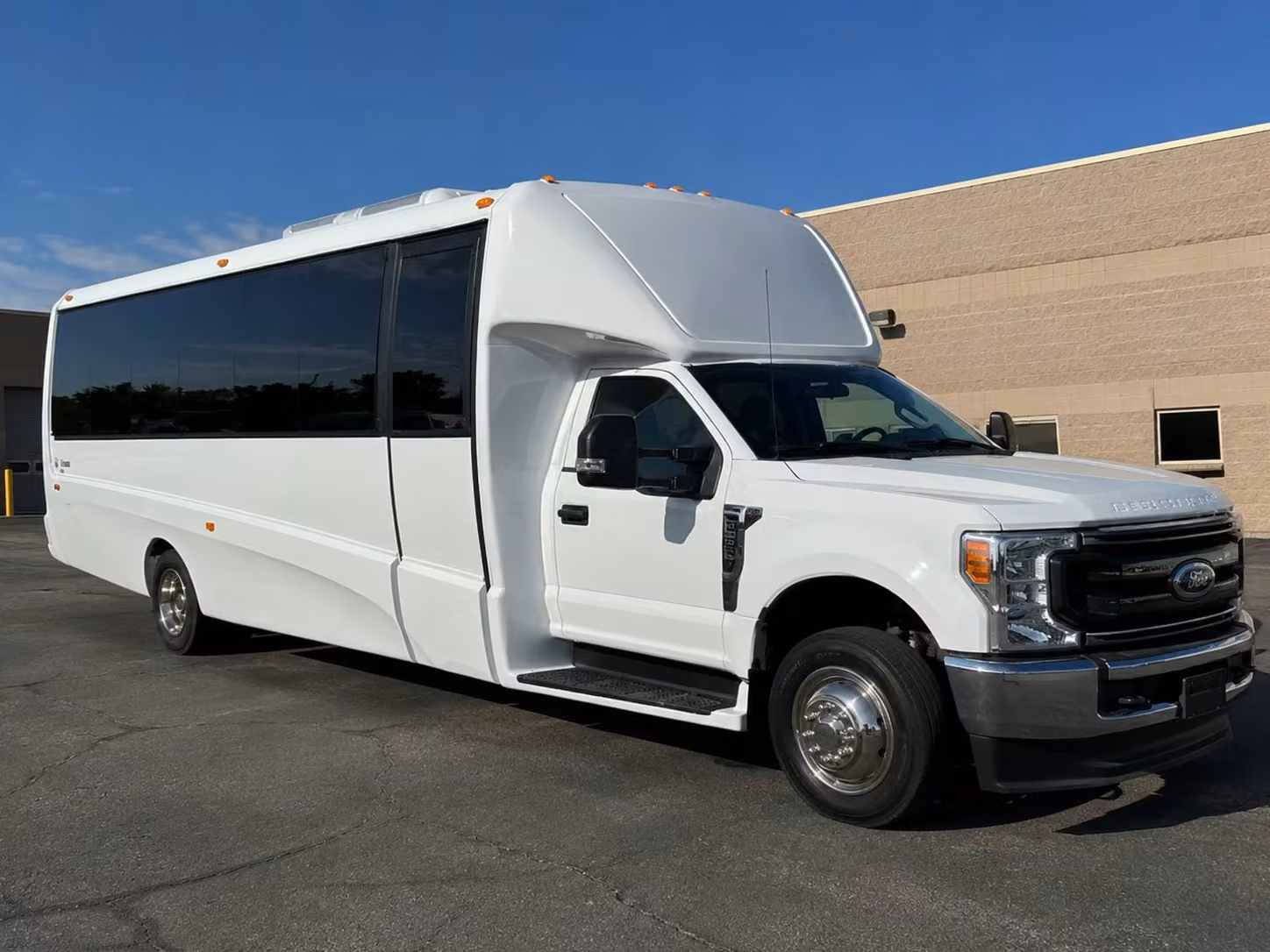 20 passenger minibus