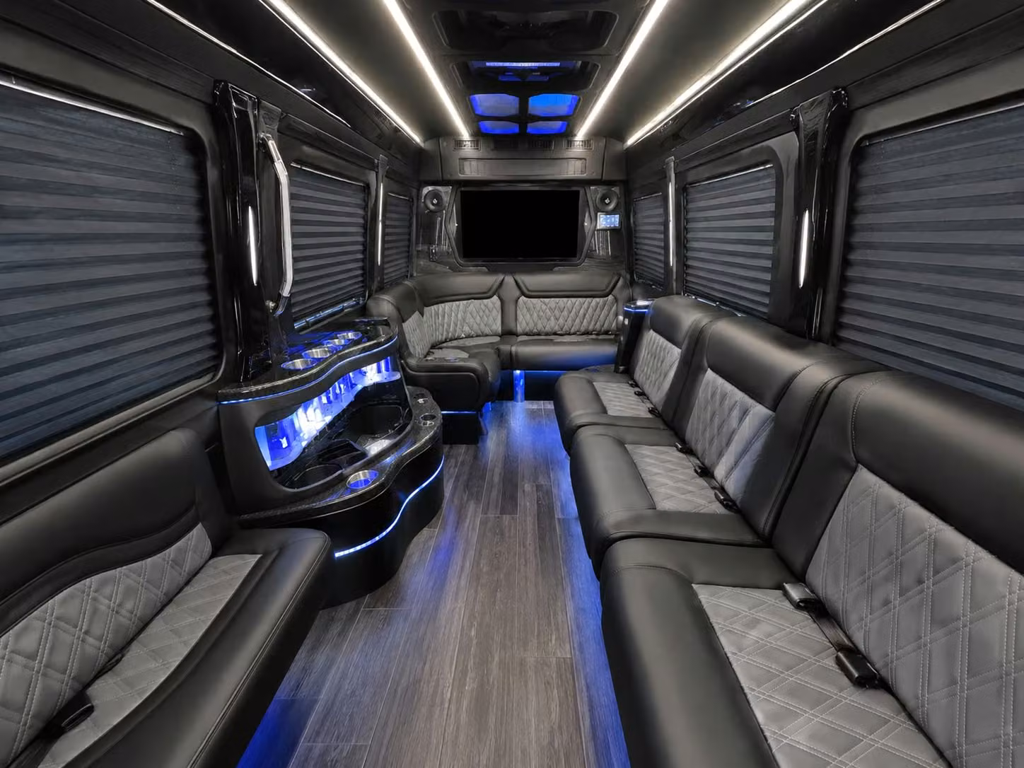 corporate shuttle transportation between brooklyn and manhattan s business districts